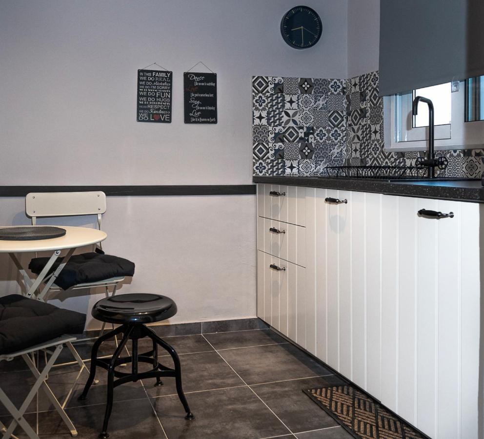 Yasemi Superb Two Floor Apartment Heraklion  ภายนอก รูปภาพ