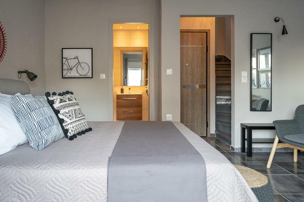Yasemi Superb Two Floor Apartment Heraklion  ภายนอก รูปภาพ